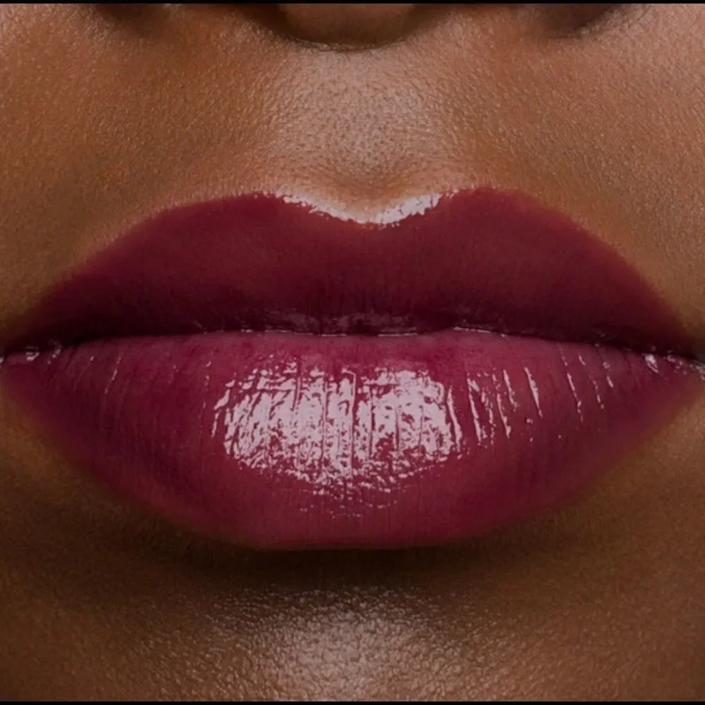 Sheer Pigment Lip Gloss  Via Condotti Ipsy bag
